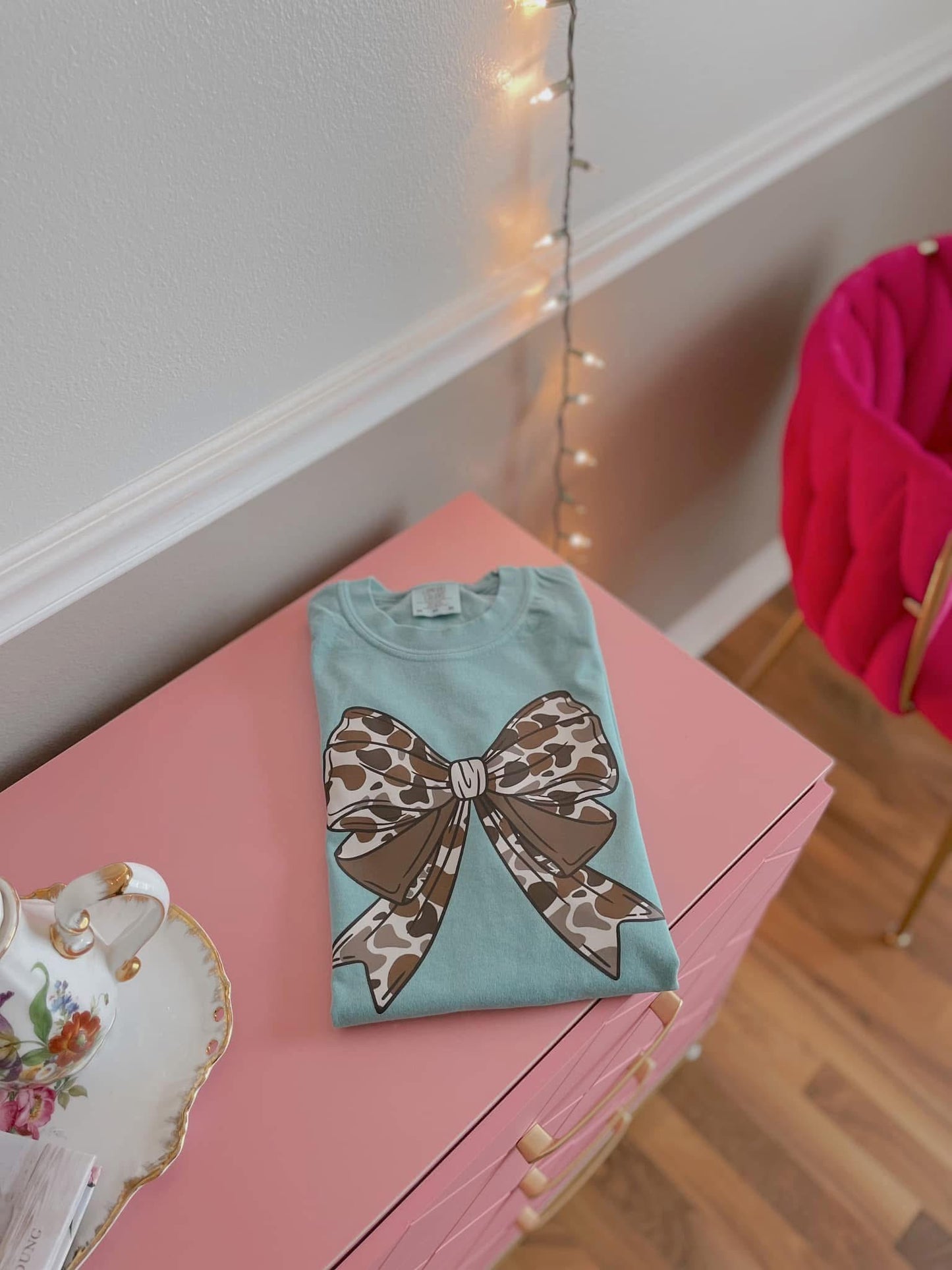 Camo Bow Comfort Color T-shirt: Seafoam